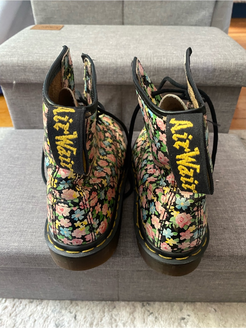 Original vintage Doc Martens AirWair floral combat boots size 9 US - Picture 3 of 5